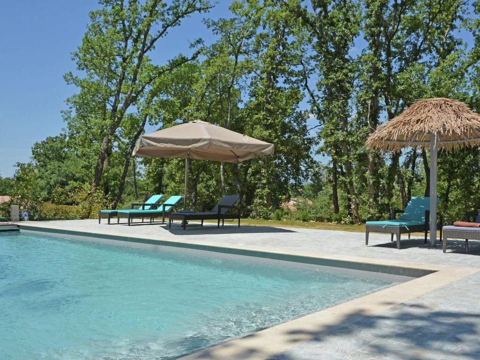 Villa in Var with Hill Views  Pool Villa in French Riviera