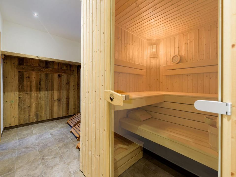 Apartment Alpendorf near Ski Slopes Vacation rental in Salzburgerland