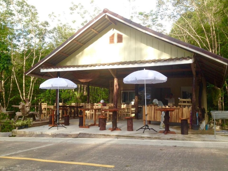 Baan Sangchan Vacation rental in Trat Changwat