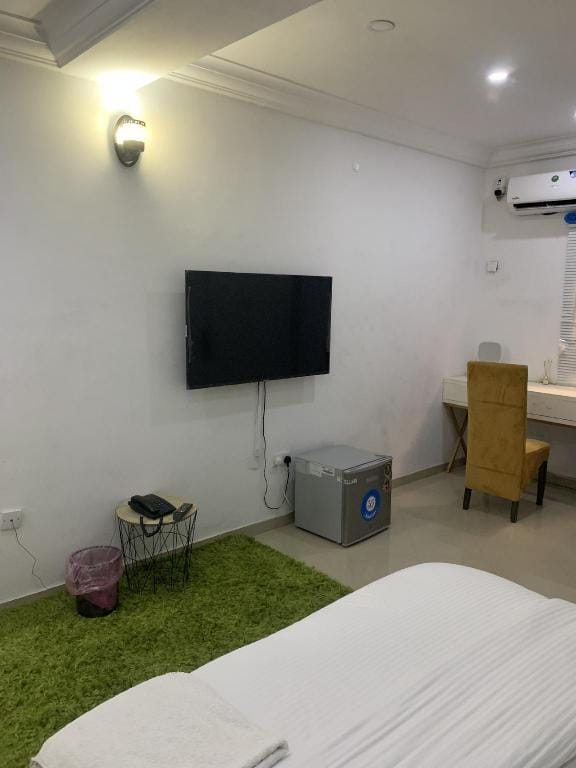 Daisy (small single room) Apartment in Lagos