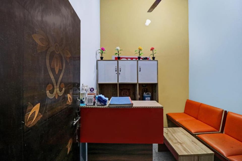 Hotel O Knight guest house Hotel in Uttarakhand