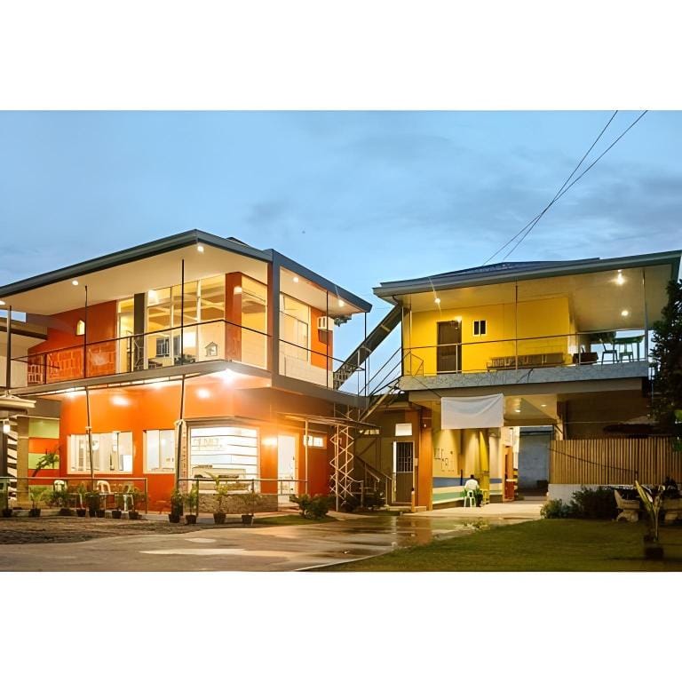 RedDoorz @ EM Pensiontel Butuan City Hotel in Caraga