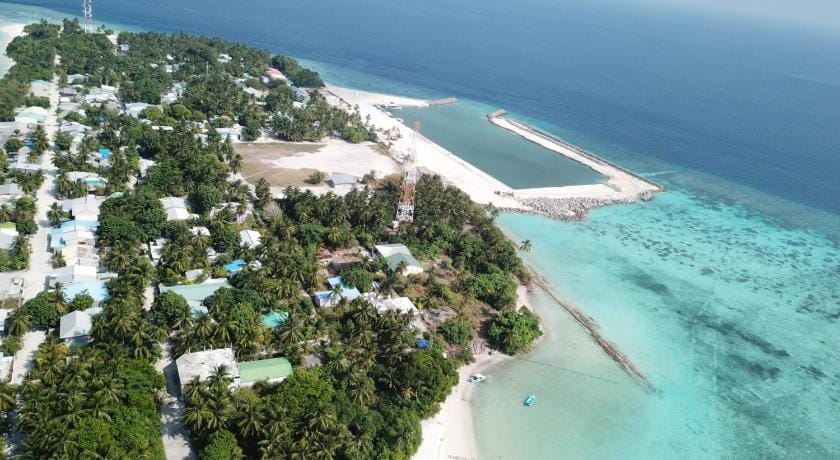 Origami Inn Himandhoo Bed and Breakfast in Maldives