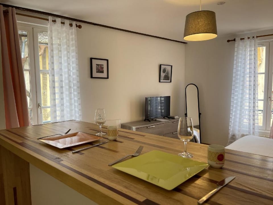 Appartement le Paul Bert Auxerre Les Quais 2 personnes Apartment in Bourgogne-Franche-Comté