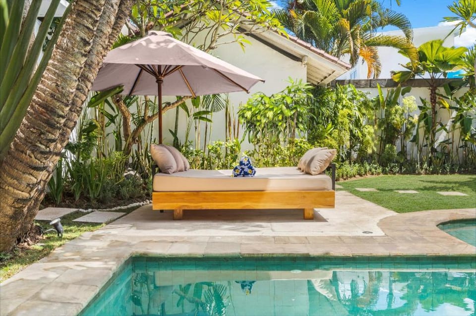 Villa New York 4 BDR, Pool, next to The Forge Bali Villa in North Kuta