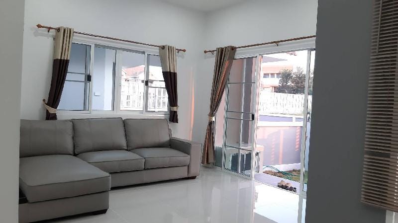 Gray Villa 3Bedrooms,6 Kms. from Chiangmai Airport Vacation rental in Thailand