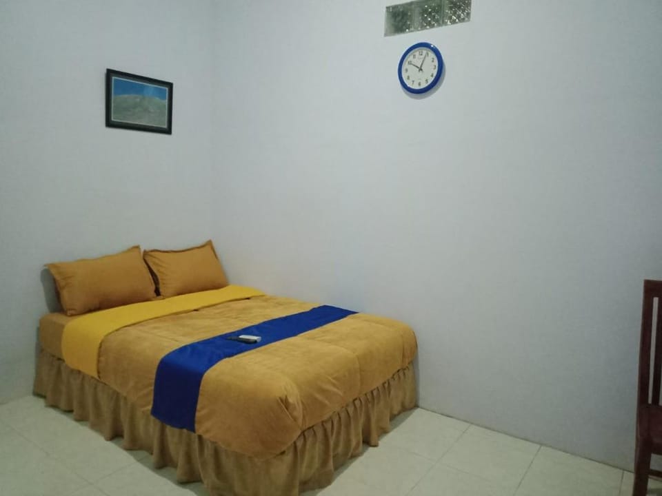 Raysha guest house Villa in East Java