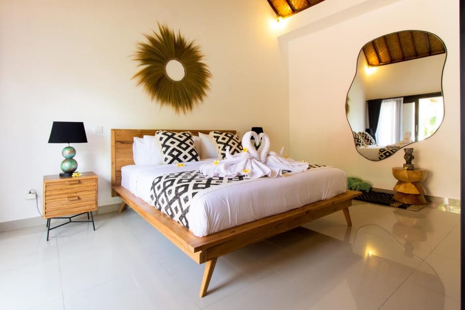CASTELU | 3BR peacefully villa in jl bidadari Villa in North Kuta