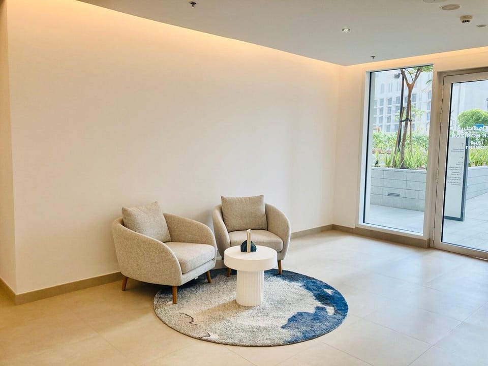 Ultimate Luxury at brand new Dubai Creek Apartment in Dubai