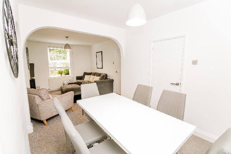 New city house, great location - with parking Vacation rental in Norwich