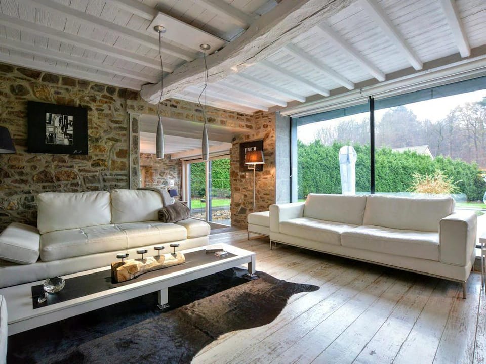 Stylish Stay with Pool, Jalhay Vacation rental in Wallonia, Belgium