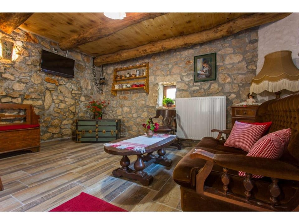 Peaceful Getaway in Polje with Garden Vacation rental in Primorje-Gorski Kotar County