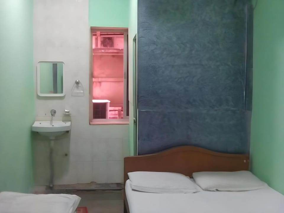 Central Guest House Hotel in Mumbai