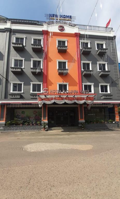 Collection O 625 Hotel Golden Gate Hotel in Riau Islands, Indonesia