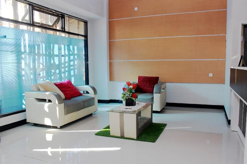 OYO 783 Grand Mentari Guest House Hotel in Indonesia
