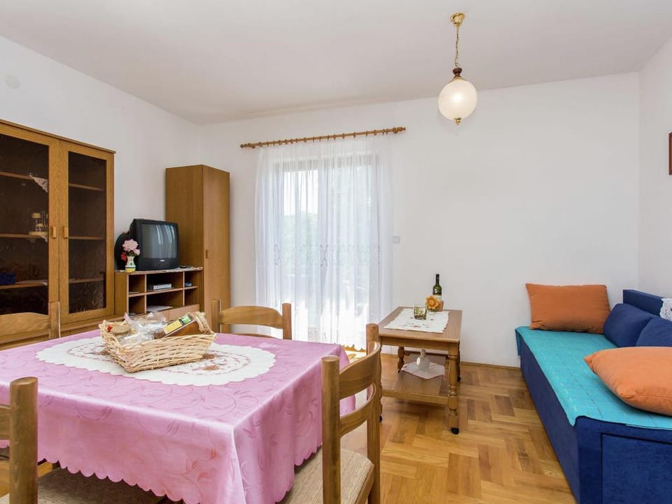 Apartment in Silo near the Sea Apartment in Primorje-Gorski Kotar County