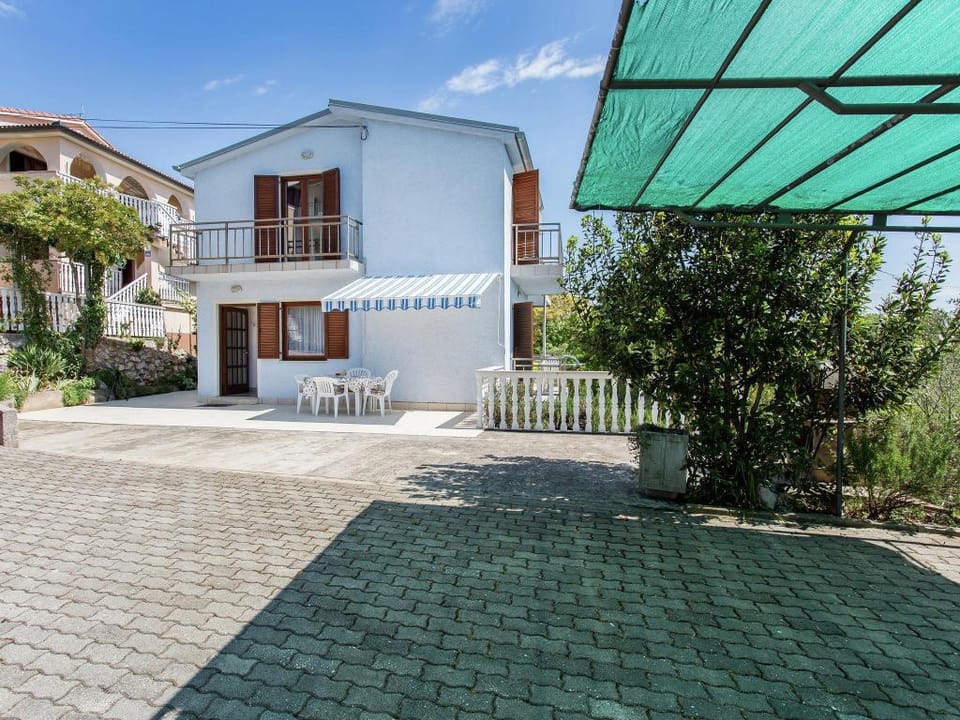 Apartment in Silo near the Sea Apartment in Primorje-Gorski Kotar County