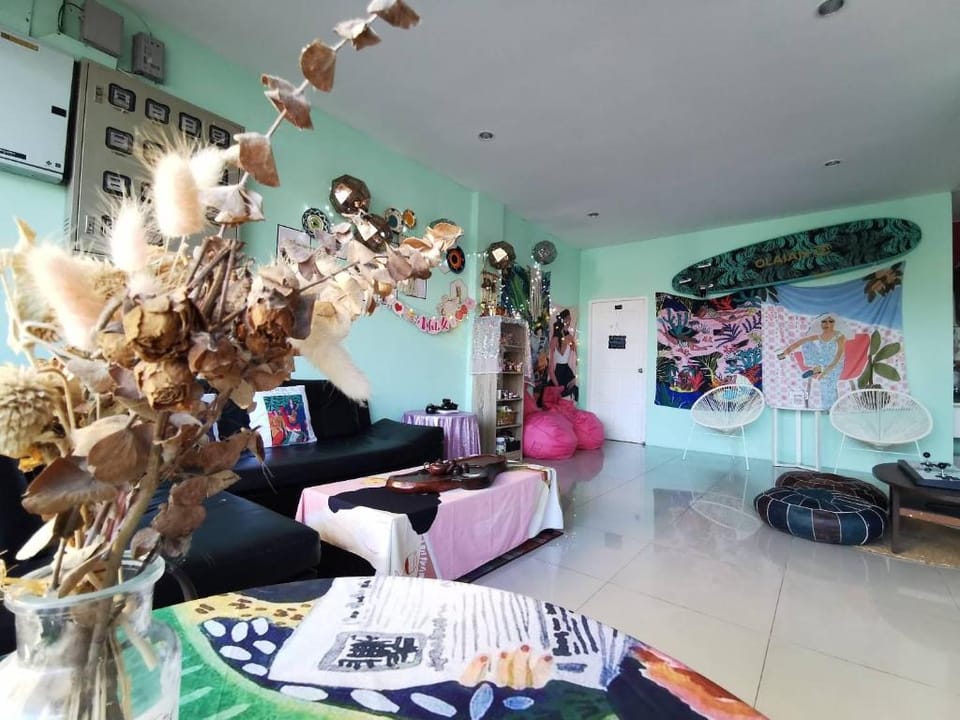 Lanting House Phuket Hotel in Patong
