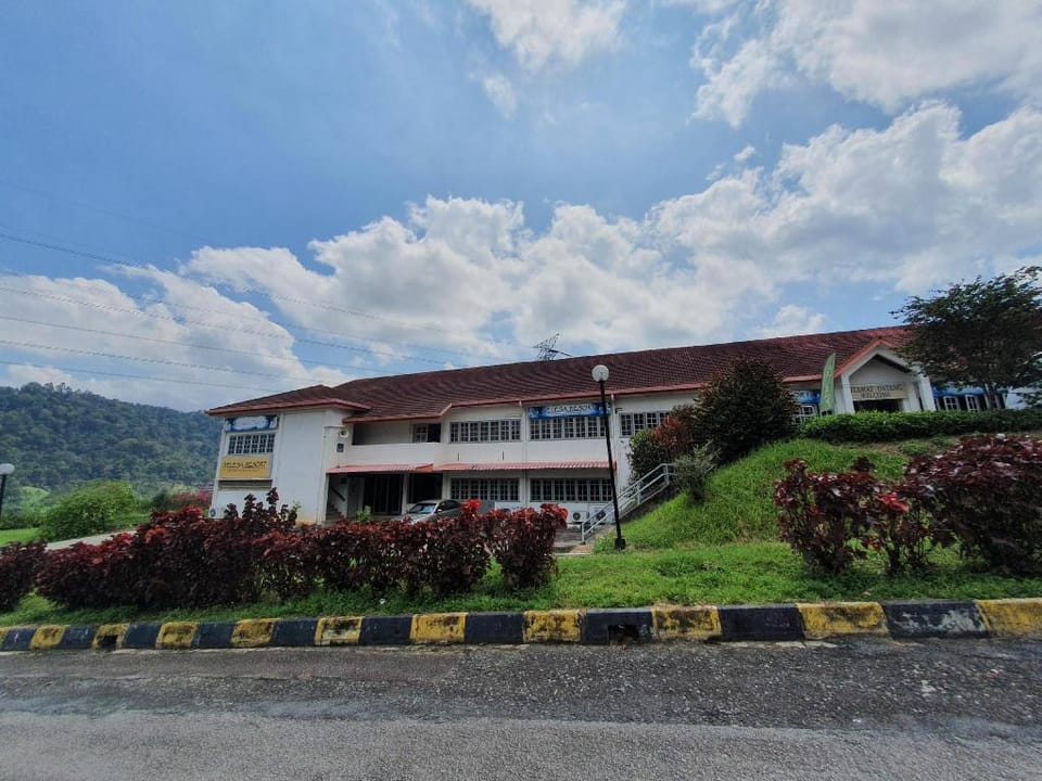 Stay with Comfort at Selesa Hillhomes - T11L1Ga Apartment in Selangor, Malaysia