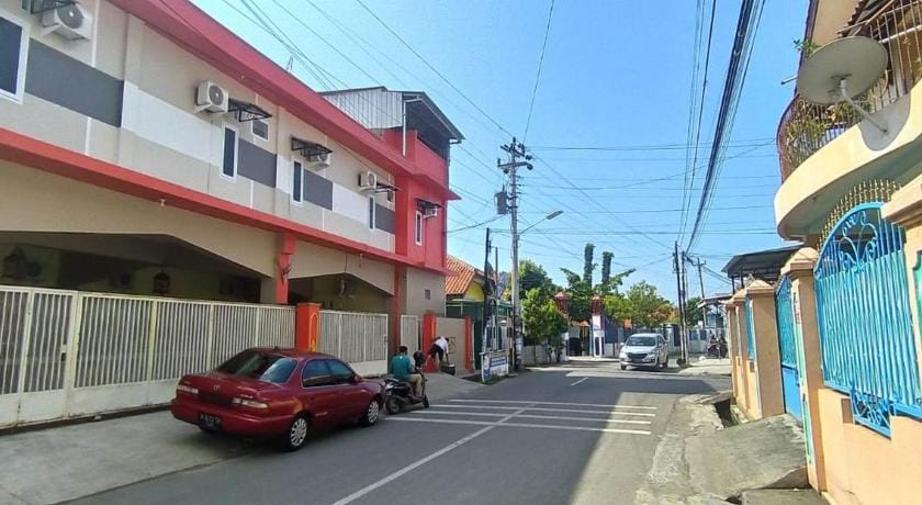 RedDoorz Syariah near Transmart Tegal Hotel in Indonesia