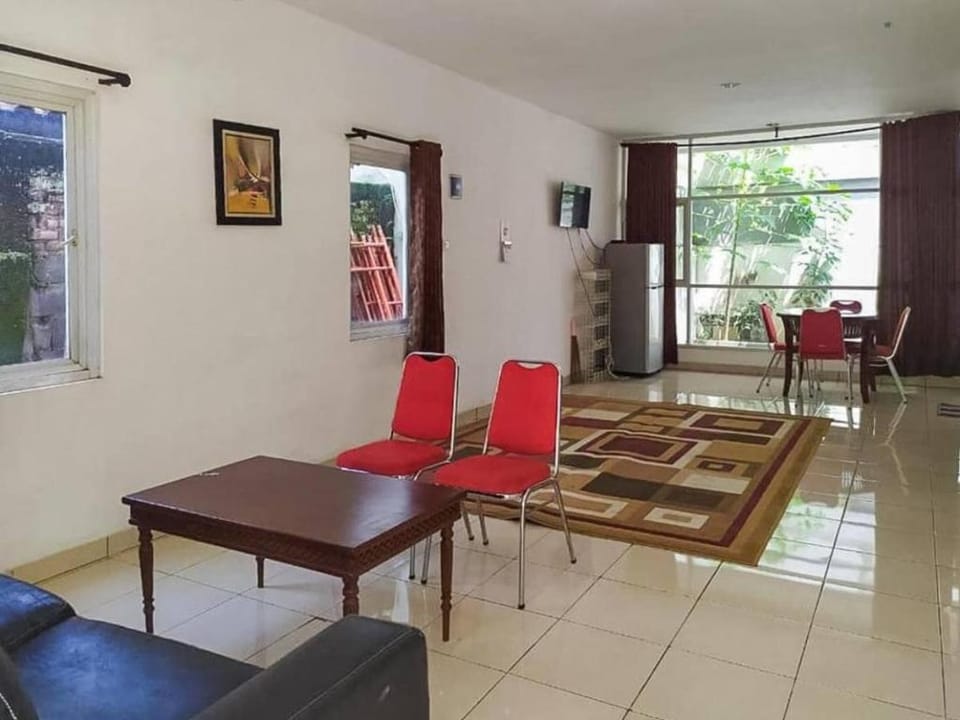 Graha HT Sumantri Mitra RedDoorz Hotel in West Java