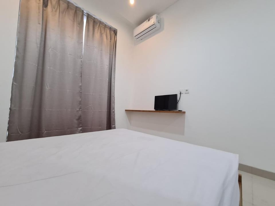 Graha Martadinata Syariah Mitra RedDoorz Hotel in West Java