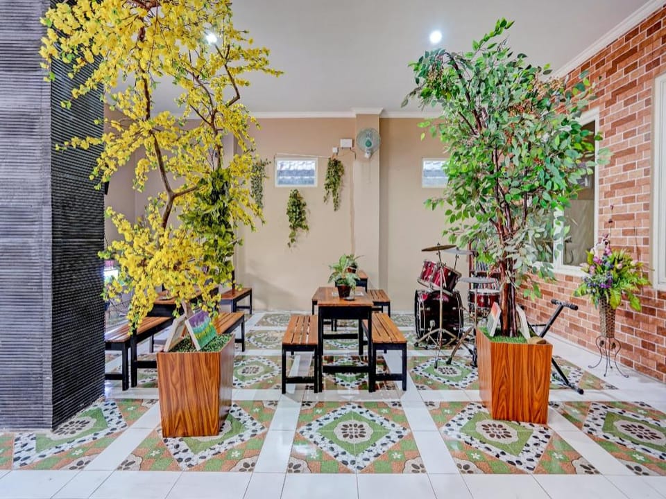 OYO 90668 Juwingan Syariah 1 Hotel in Surabaya