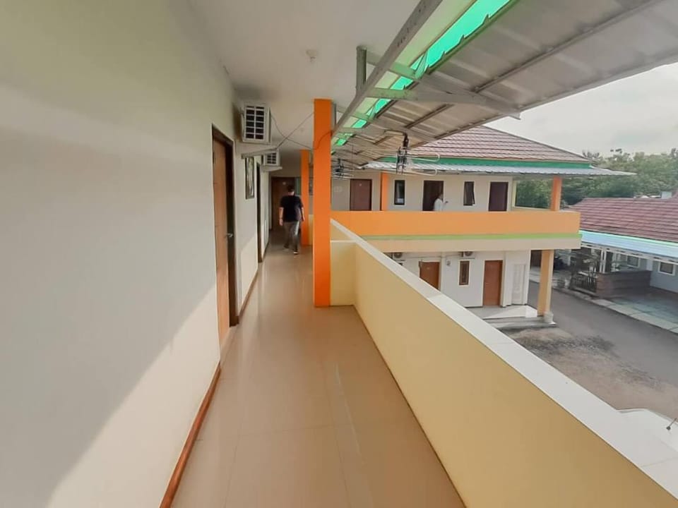 Pondokan Cempaka Cirebon RedPartner Hotel in West Java