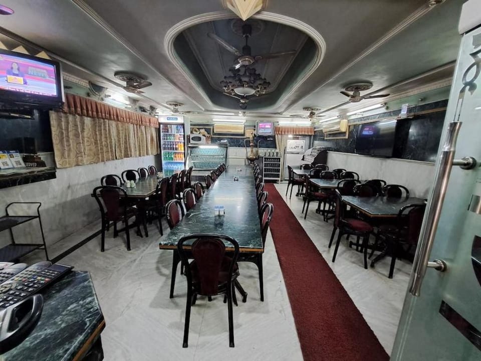 JAGAN HOTEL & RESTAURANT DHOLPUR Hotel in Uttar Pradesh