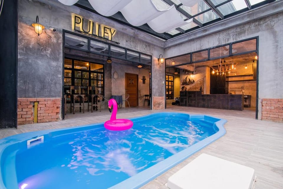 Pulley Pool Villa Hua Hin, 150m to the Sea Villa in Nong Kae