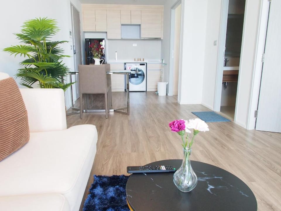 Jomtien Beachfront condo in Pattaya on high floor Apartment in Pattaya City