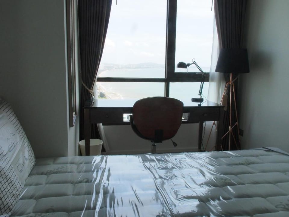 Jomtien Beachfront condo in Pattaya on high floor Apartment in Pattaya City