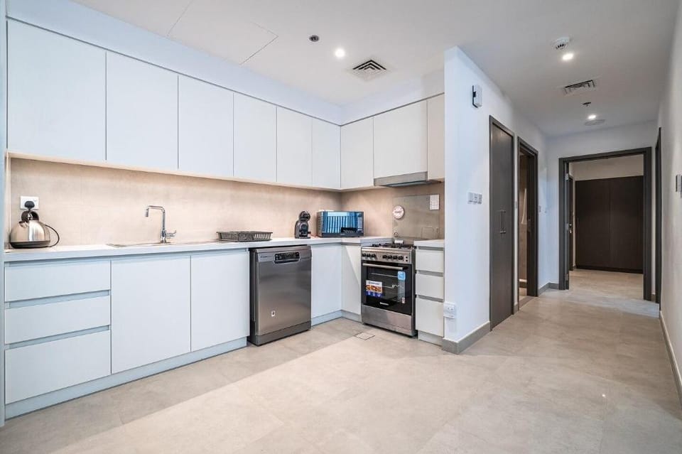 Modern 2BDR / Lagoons view / With balcony Apartment in Dubai