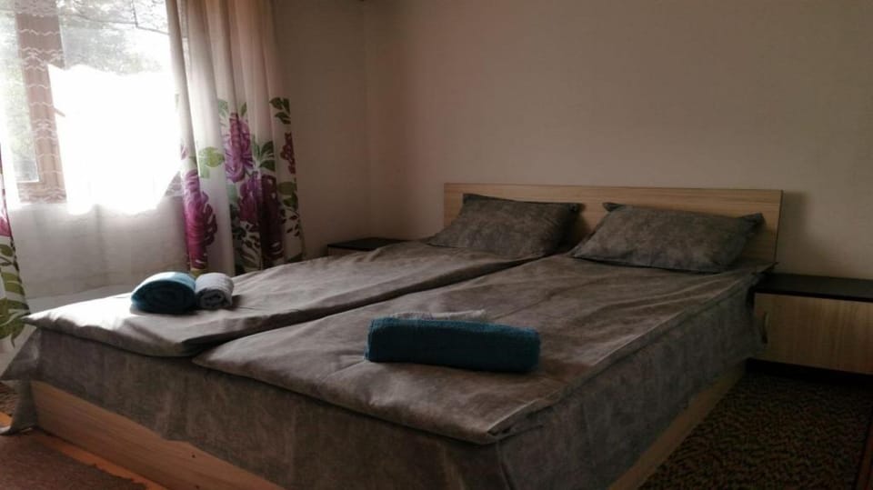 Room for four Apartment in Veliko Tarnovo Province, Bulgaria