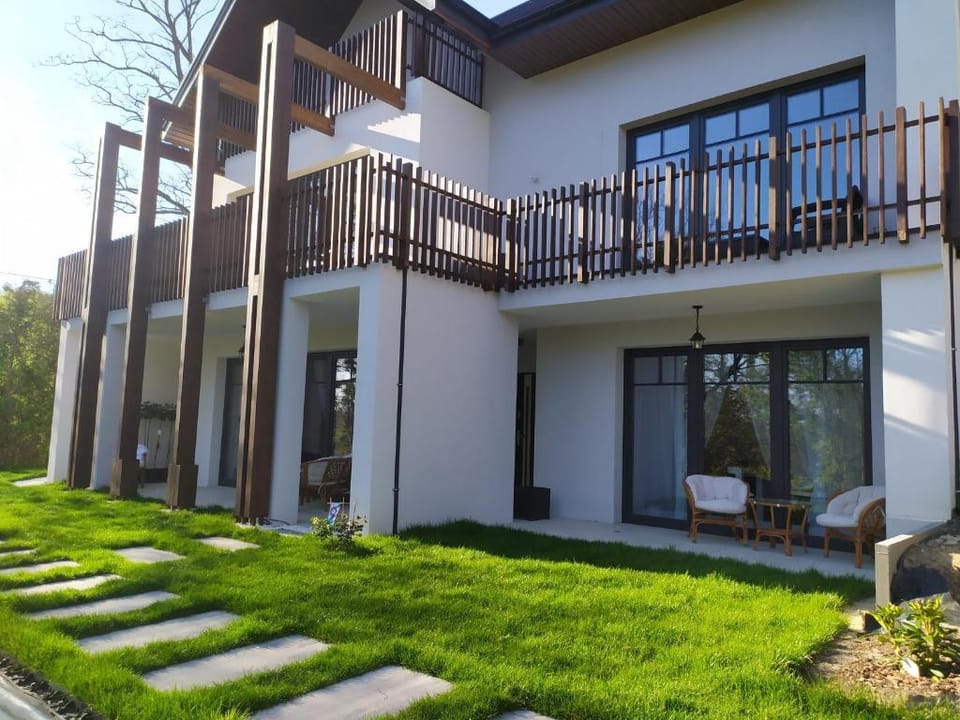 Różana 2 Apartament granatowy Apartment in Masovian Voivodeship