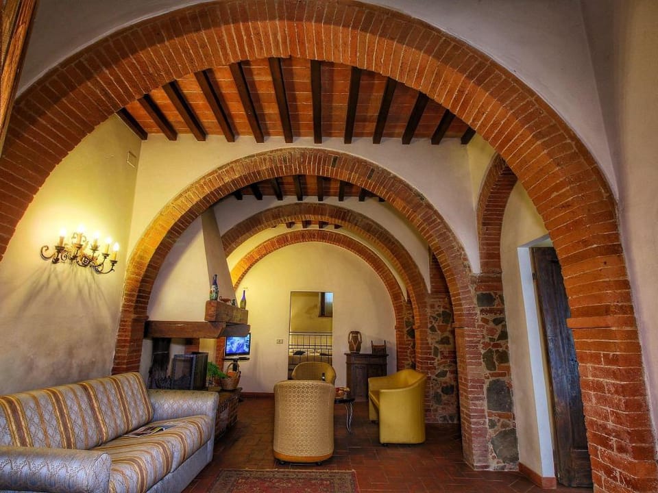 Cozy Villa for Six Guests Villa in Tuscany