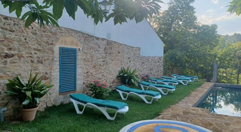 Casa Rural Castillo JABUGO Farm Stay in Sierra de Huelva