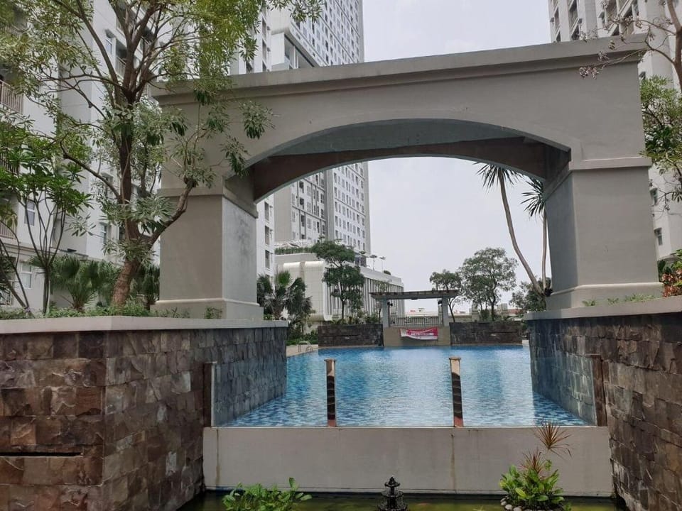 WIFI-Mediterania Garden Residence 2. Central Park Apartment in Jakarta