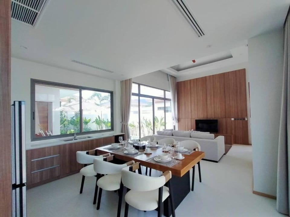 Shambhala Grand Spacious Corner Pool Villa Villa in Choeng Thale
