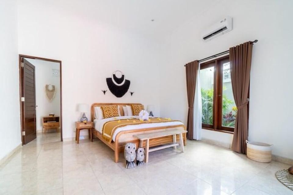 CASA MALEH | 2BR Lively Villa in Kayu Aya Seminyak Villa in Kuta
