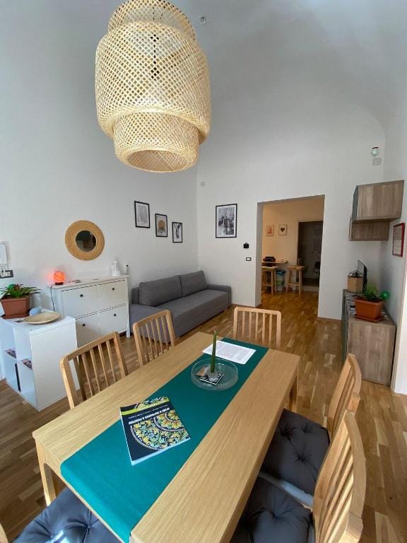 ITISEASY 1 PALERMO  CIN IT082053C2FPL7EVPP Apartment in Palermo