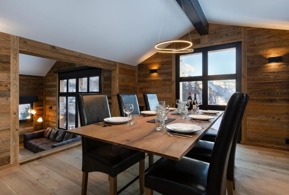Chalet Lupin Chalet in Riddes