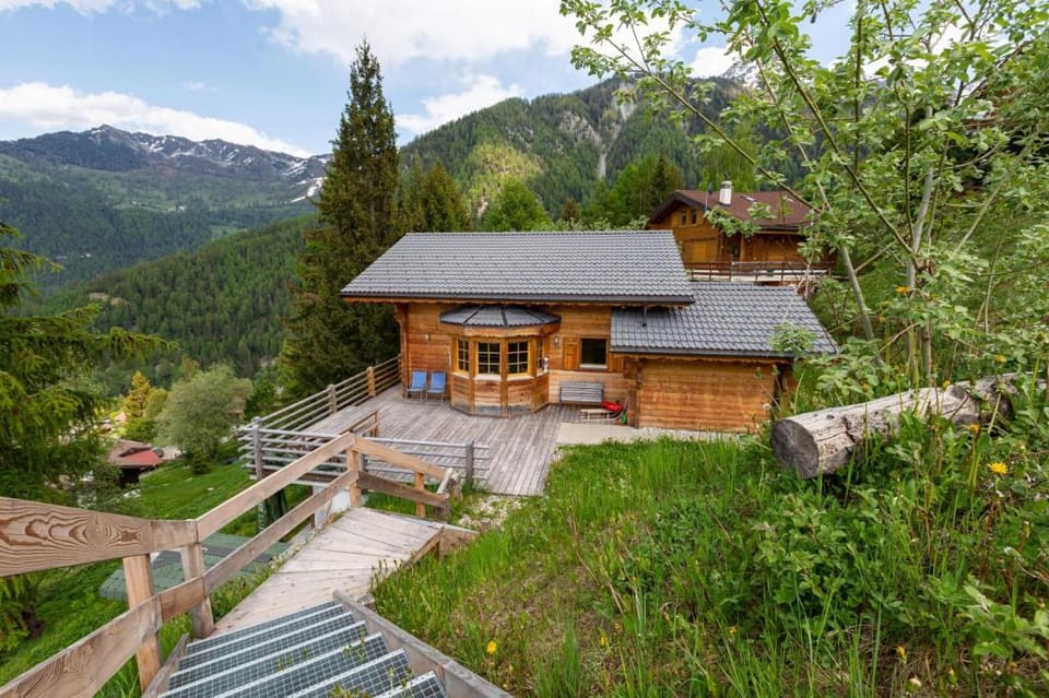 Chalet Teremok - Jacuzzi & Sauna - Great for families Chalet in Riddes