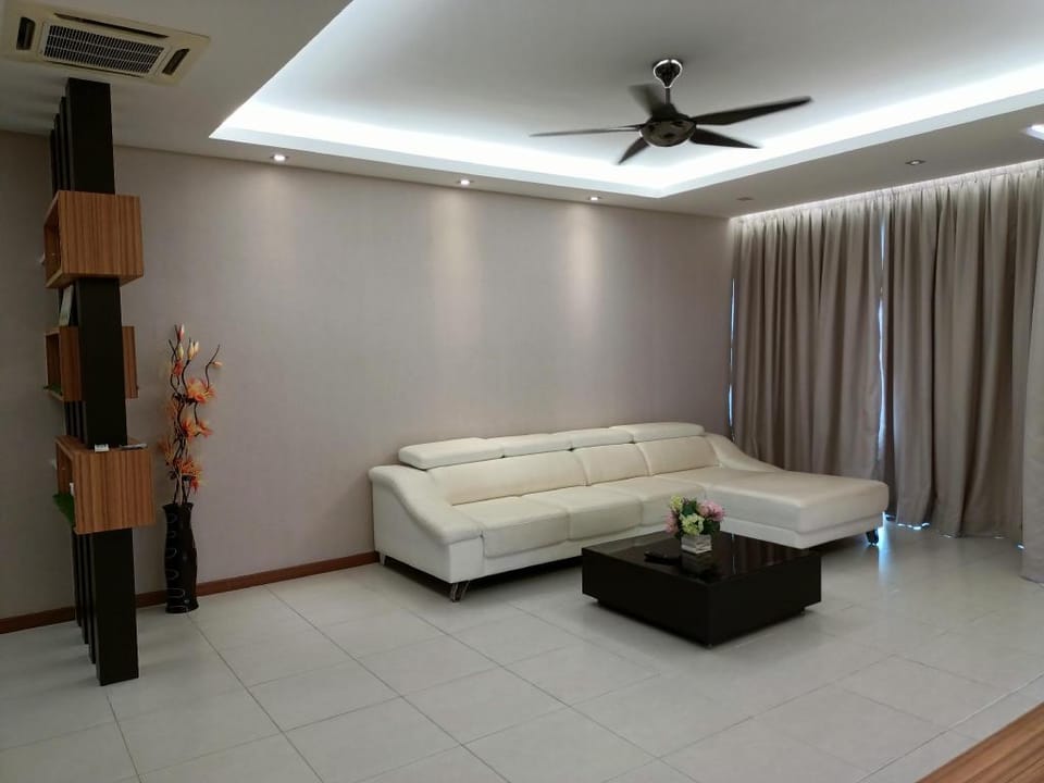 SeaView Homestay 510A @ 高楼［看海］阳台 Apartment in Selangor, Malaysia