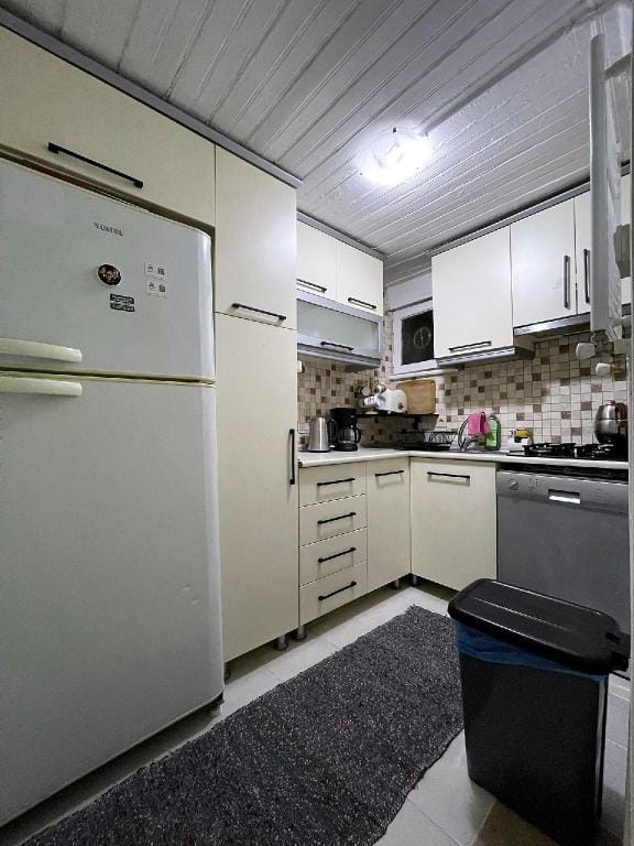 Terrace with amazing bosphorus view Vacation rental in Istanbul