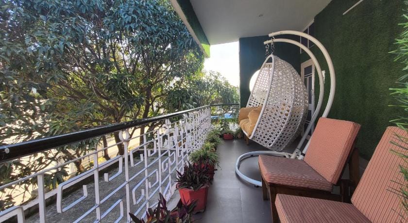 Dhairya's Villa Home Away From Home Vacation rental in India