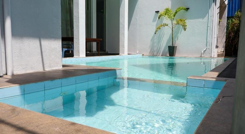 Nirosha Guest House Bed and Breakfast in Galle