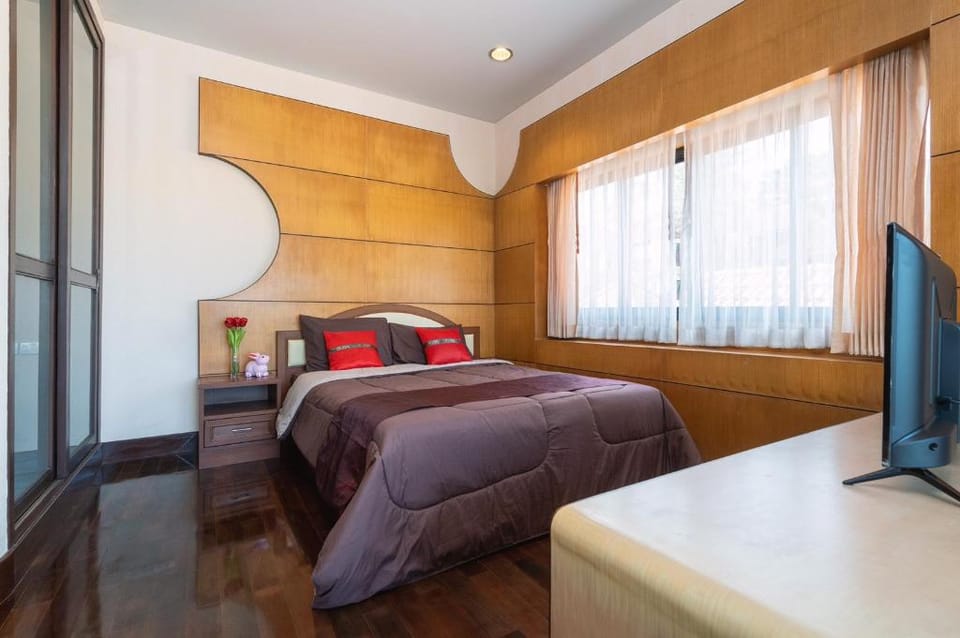 Angel 6BR Pool Villa Phuket + Free Airport Pickup Villa in Phuket