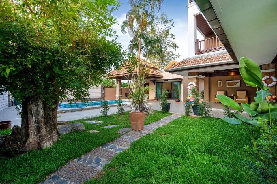 Angel 6BR Pool Villa Phuket + Free Airport Pickup Villa in Phuket