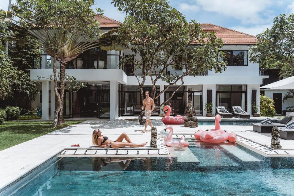 Anaya Manis | 9BR Seminyak Villa w/ Gym & Pools Villa in Kuta